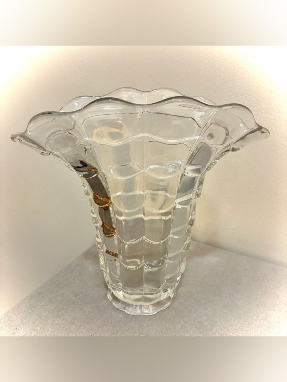 Cascade Clear Flared Vase by Cambridge 9 Inch Tall Excellent Condition Vintage